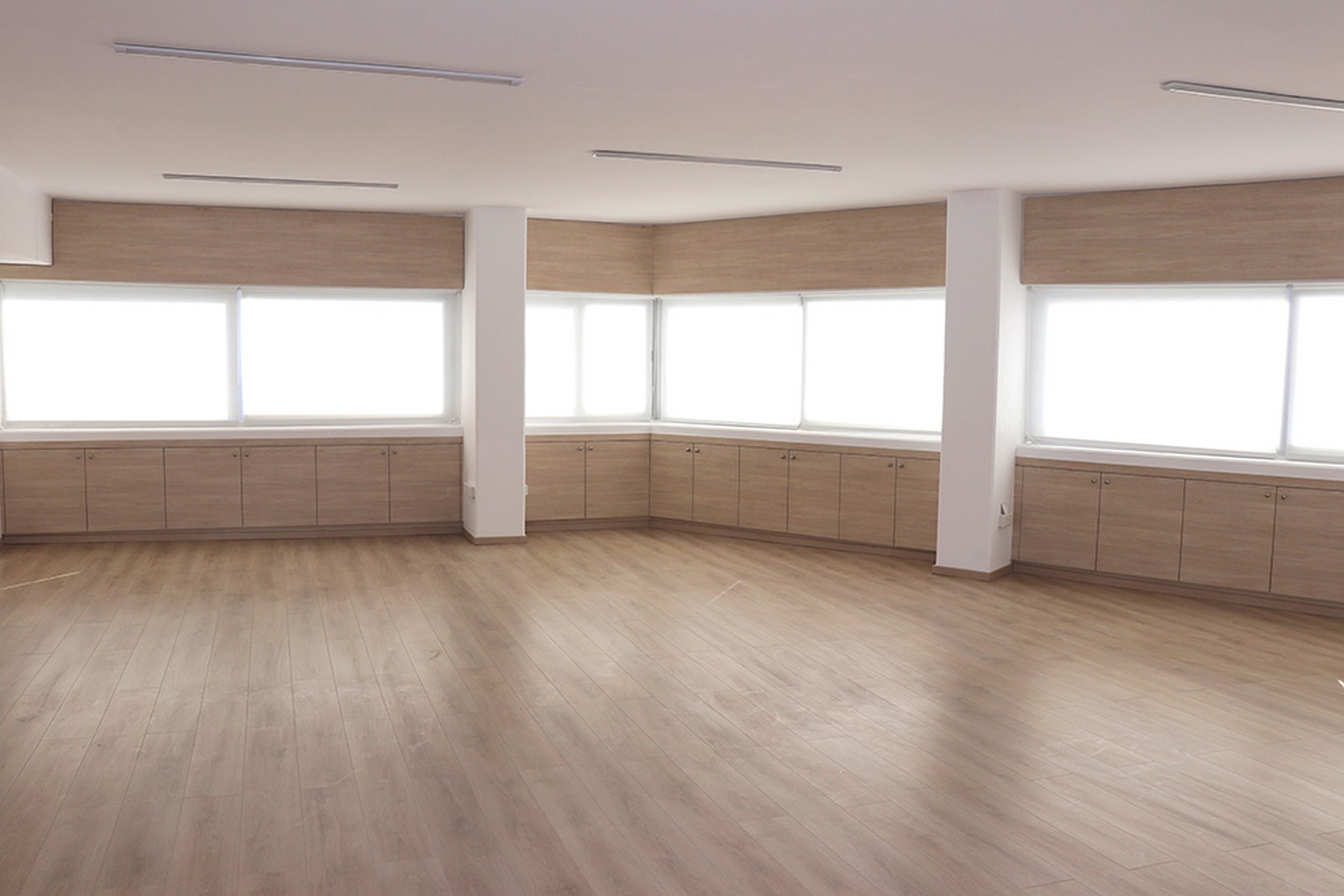Office - 80sqm office for long-term rent , Pentadromos - Anexartisias area, Limassol.