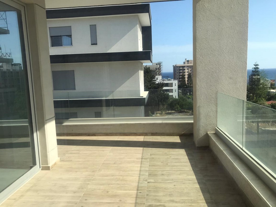 Apartment – 3 bedroom for rent, Agios Tychonas tourist area, Limassol