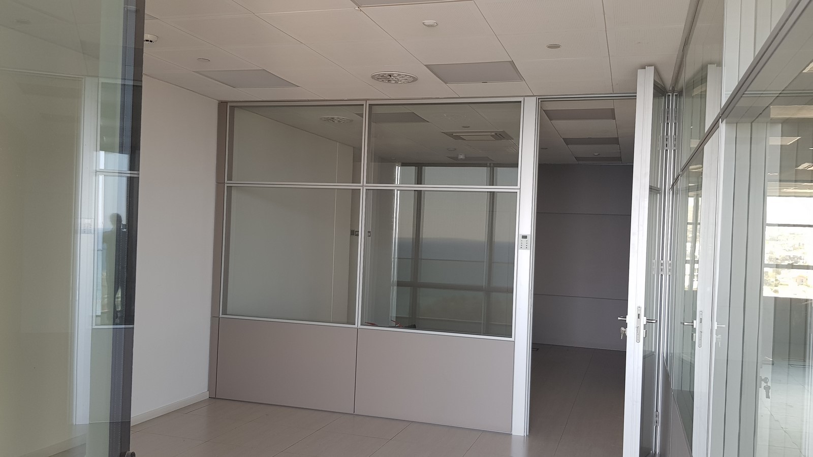 Office – 188sqm for long term rent, Neapolis area, Limassol