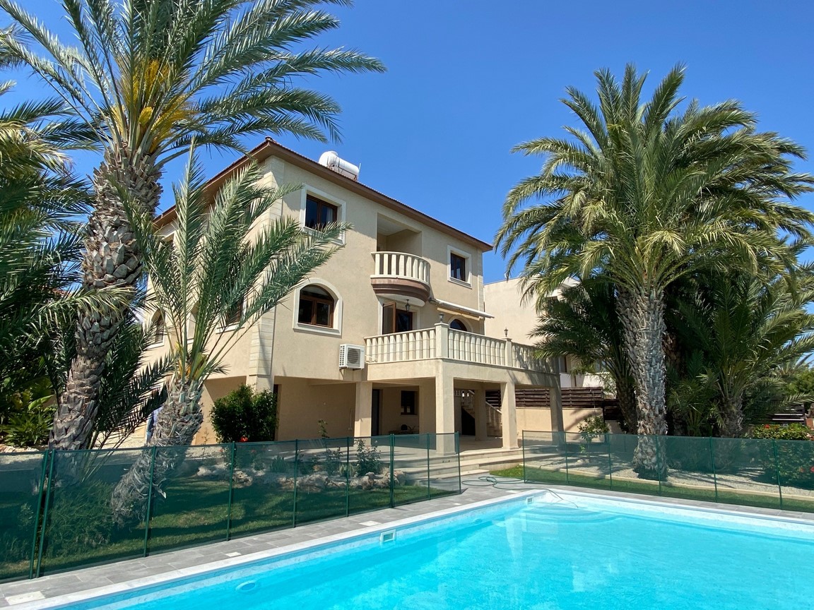 Villa – 4 bedroom for sale, Germasogeia village, Limassol