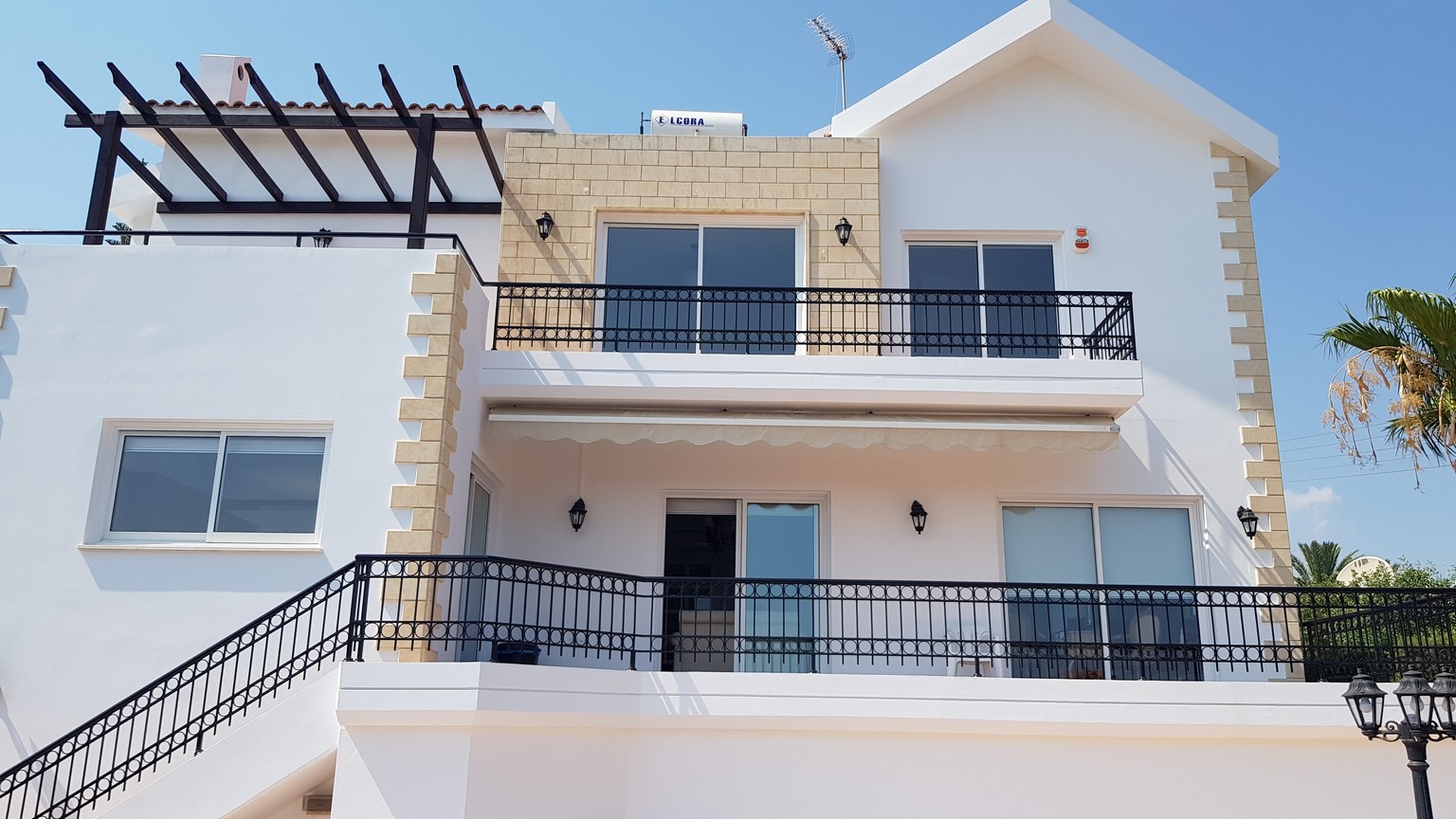 Villa – 4 bedroom for sale, Panthea area, Limassol