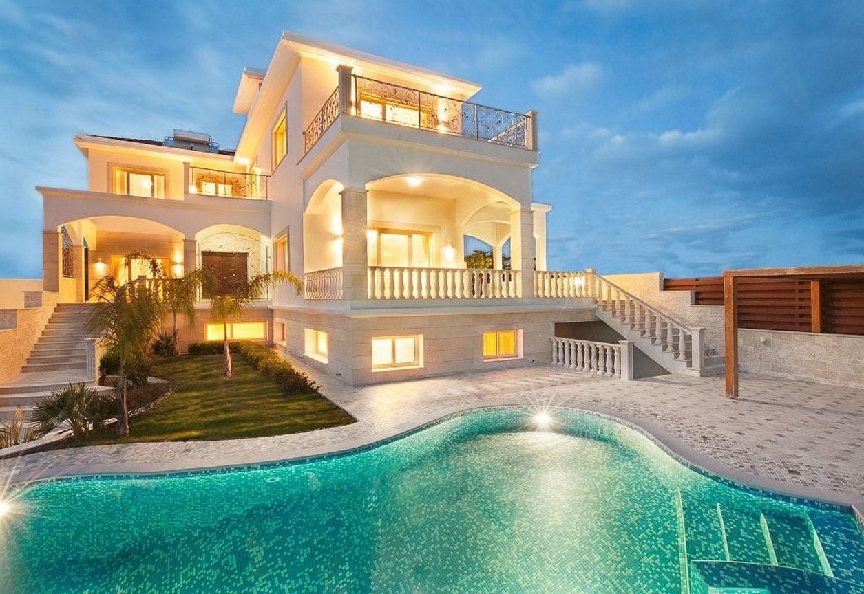 Luxurious Villa – 4 bedroom for sale, Agios Tychonas village, Limassol