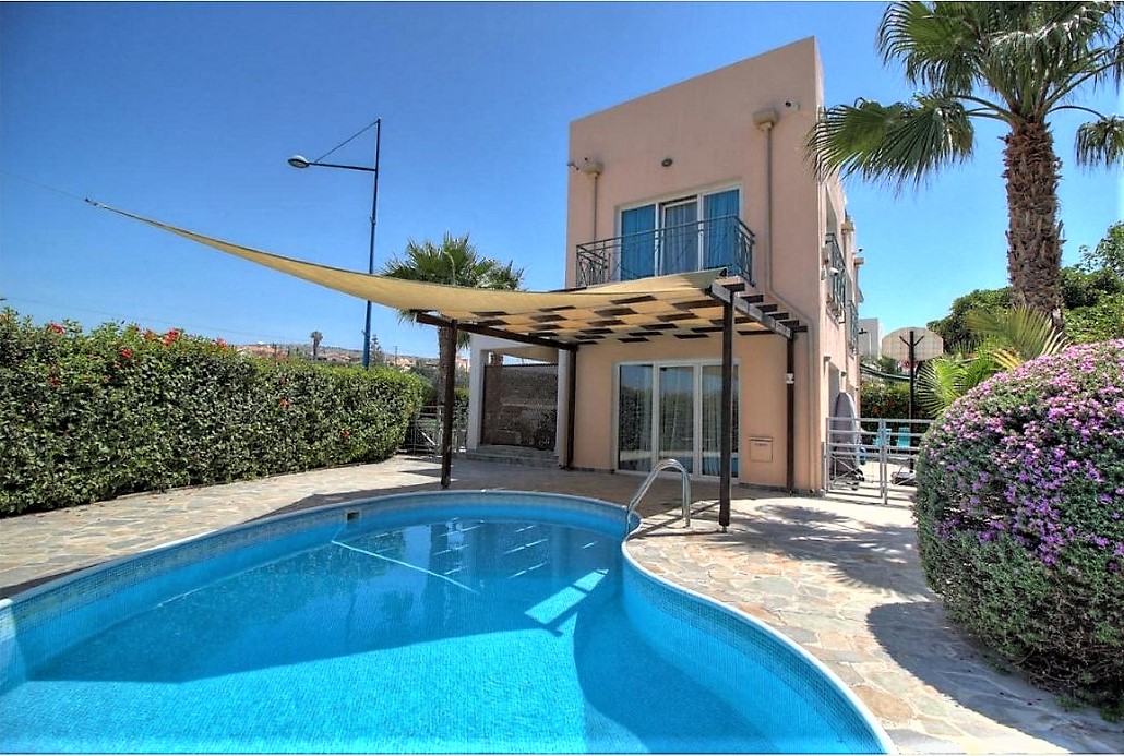 Villa – 4 bedroom for rent, Agios Tychonos village, Limassol