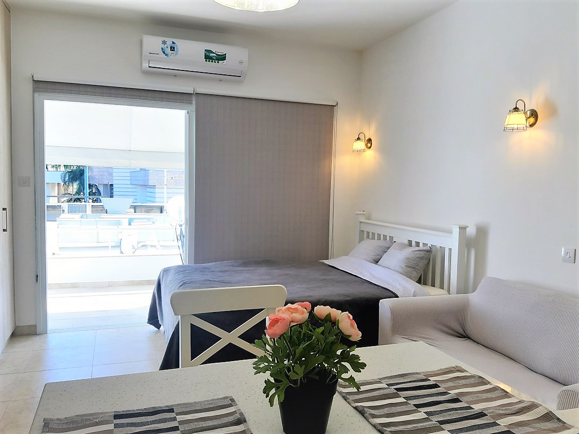 Studio – 45sqm for rent, Agios Tychonas tourist area, Limassol
