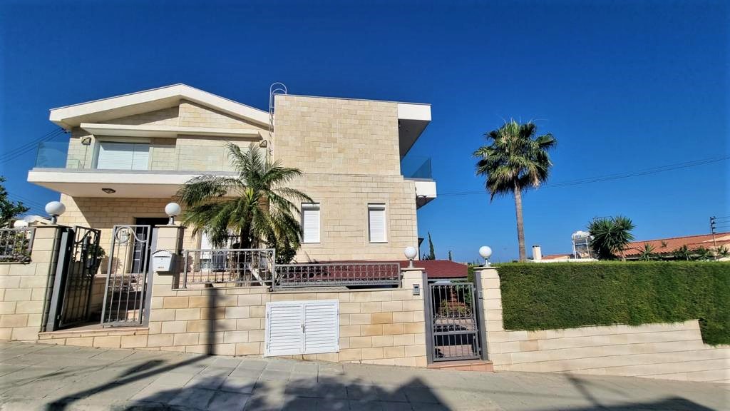 Villa – 3+1 bedroom for sale, Agios Athanasios village, Limassol