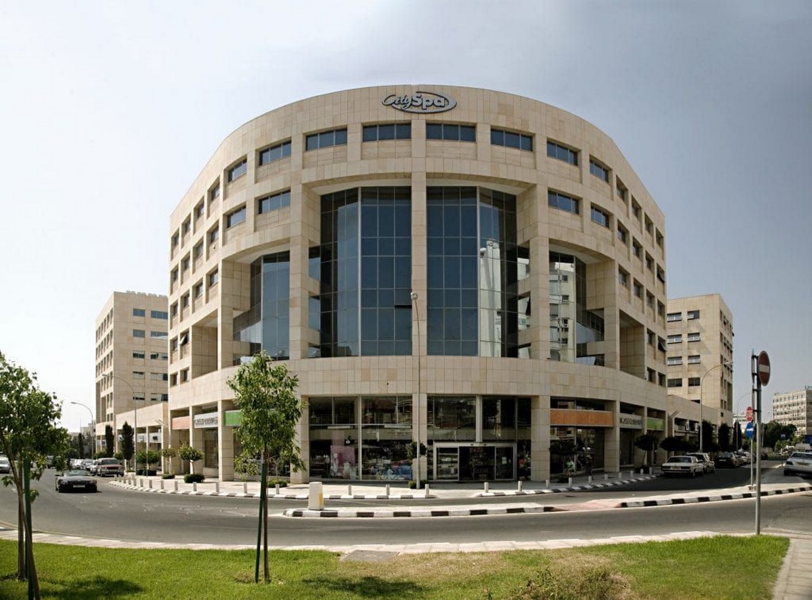 Business centre – 4200 sq.m for sale, Agios Nicolas area, Limassol