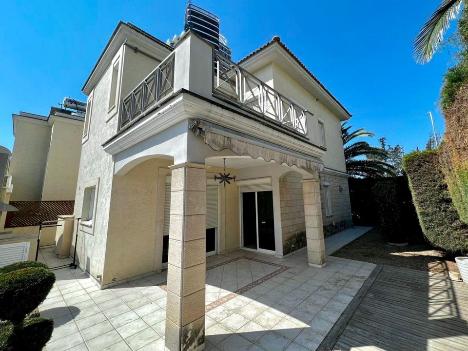 Villa – 3 bedroom for sale, Germasogeia tourist area, Limassol